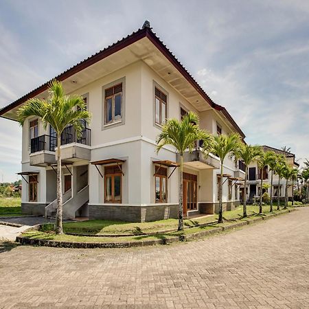 Oyo 3896 Villa Pesona Wisata Puncak Cianjur Extérieur photo