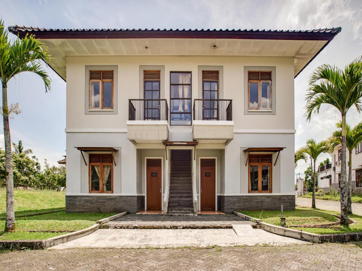 Oyo 3896 Villa Pesona Wisata Puncak Cianjur Extérieur photo