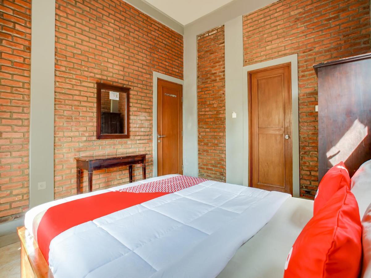 Oyo 3896 Villa Pesona Wisata Puncak Cianjur Extérieur photo